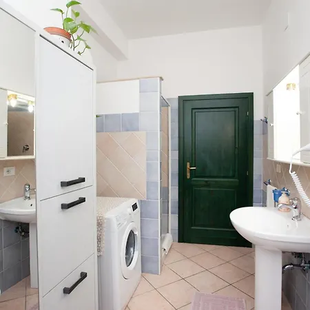 Casa Maria أروسييْ